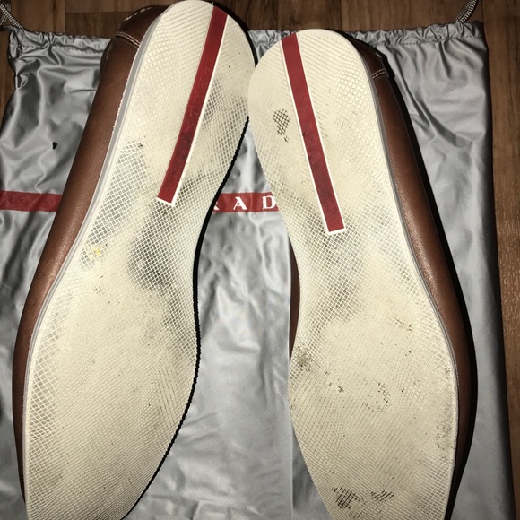 Prada Brown Boat shoe with draw string. - Picture 8 of 8